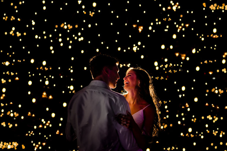 20+ Emotional & Powerful First Dance Photos
