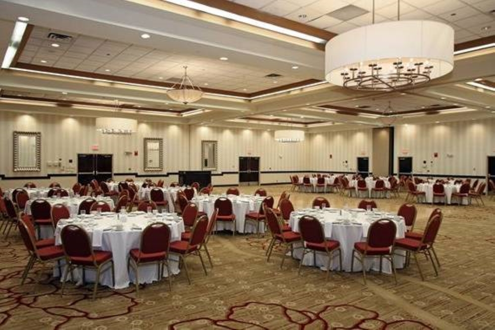 DoubleTree by Hilton Newark Airport