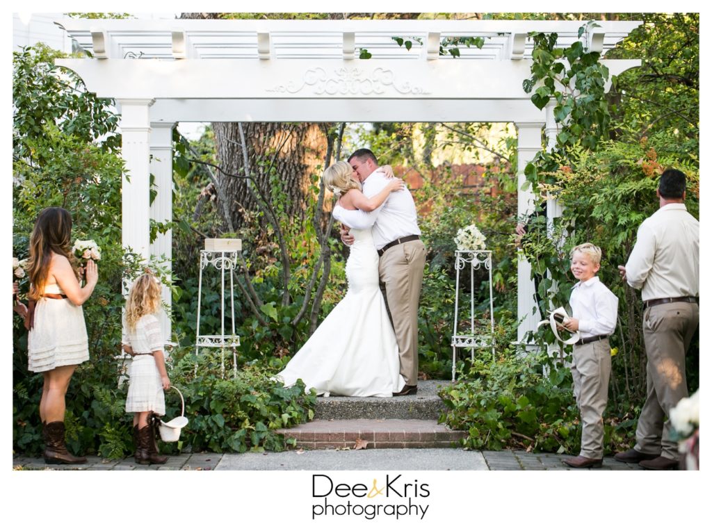 Newcastle Wedding Gardens and Red Horse Barn