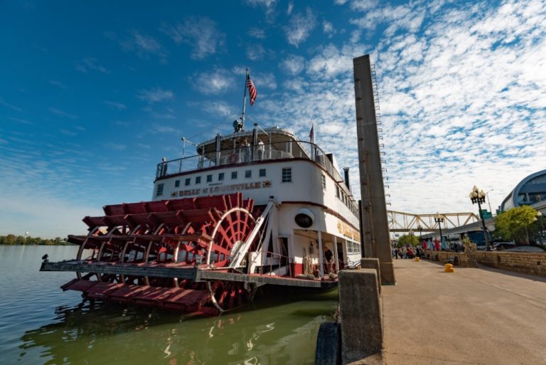 belle of louisville riverboats wedding venue