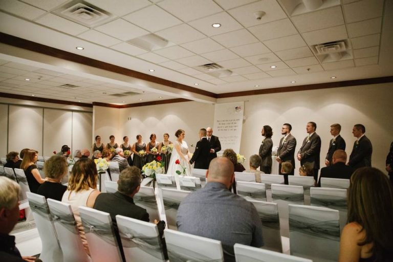 delta hotels by marriott milwaukee northwest wedding venue
