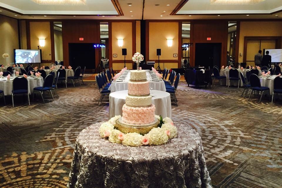DoubleTree by Hilton Hotel Tulsa – Warren Place
