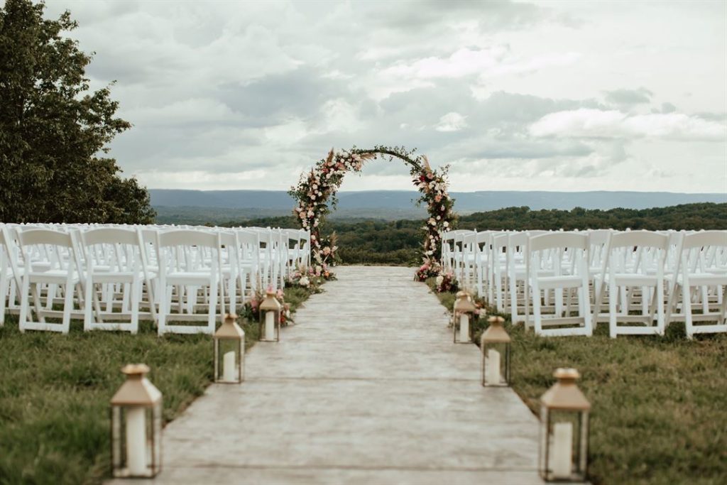 Howe Farms Wedding and Event Venue