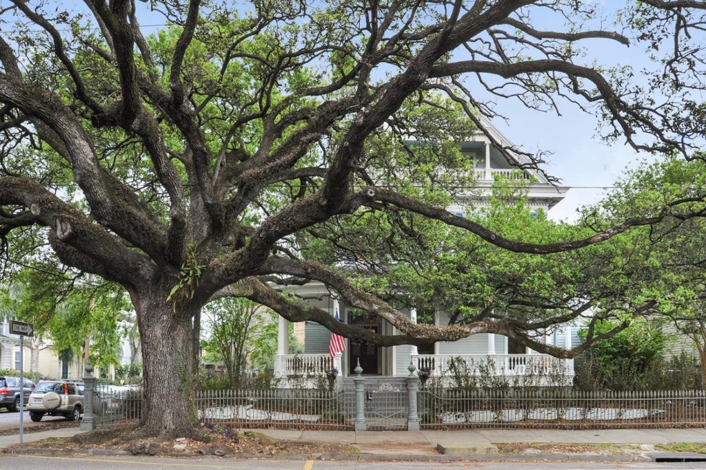 Sully Mansion Bed and Breakfast