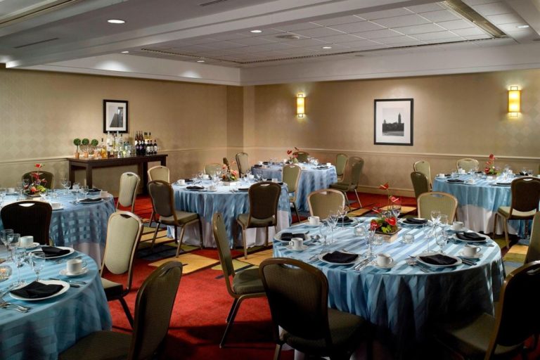 atlanta marriott suites downtown wedding venue