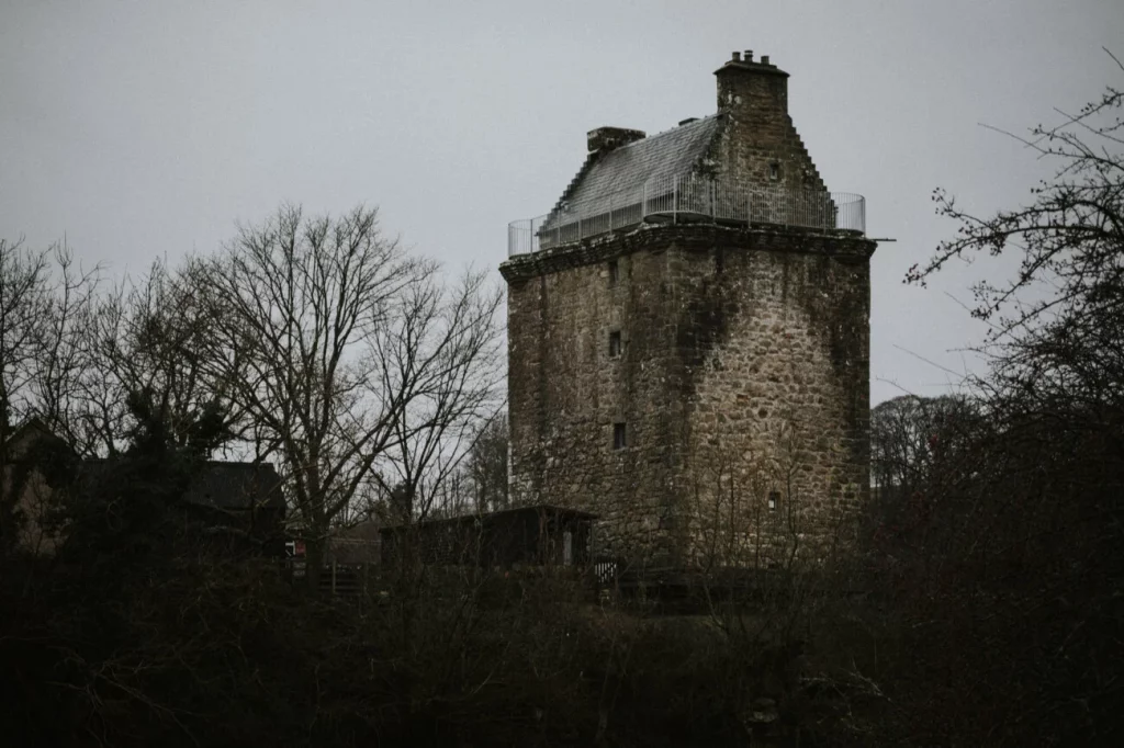 Gilnockie Tower