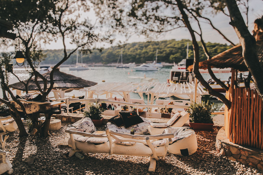 Laganini Lounge Bar and Fish House