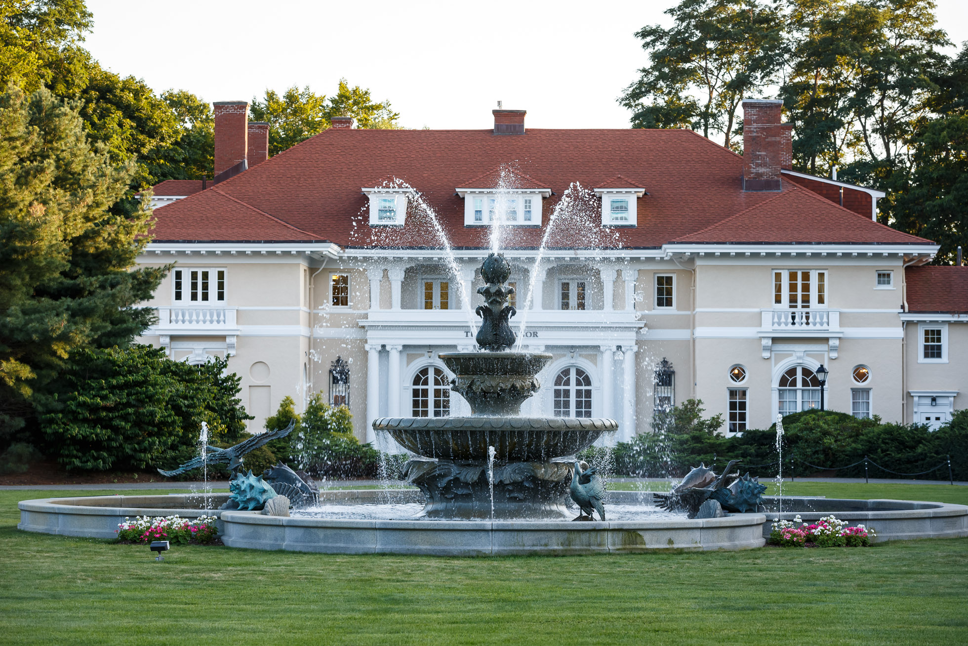 Tupper Manor