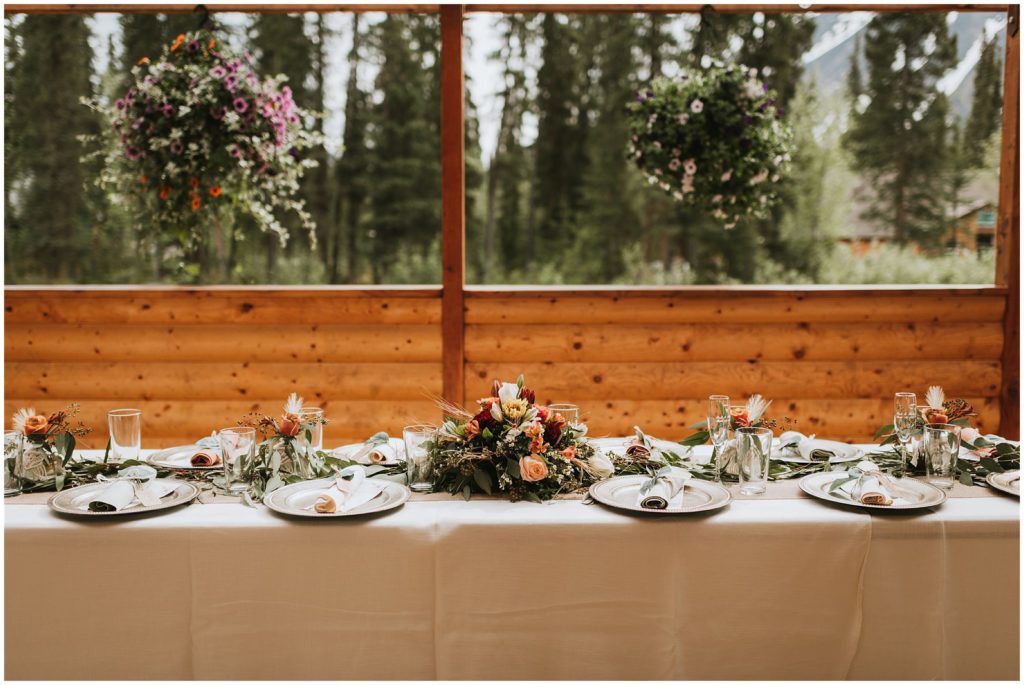 McKinley Creekside Cabins, Café & Bakery