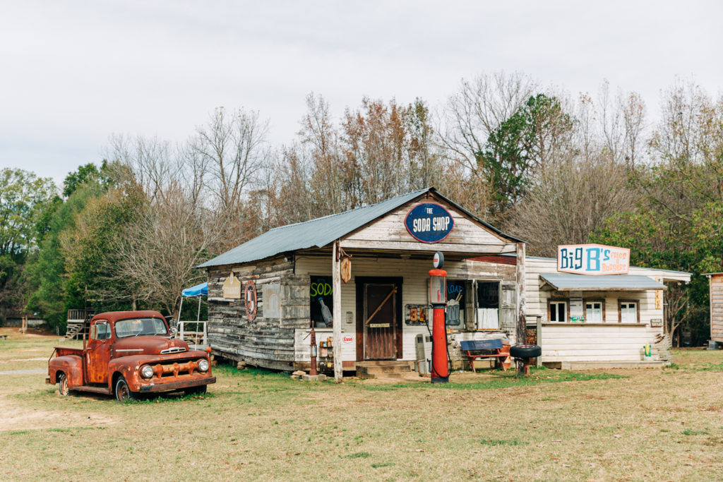 The Cotton Gin Barn at Aw Shucks