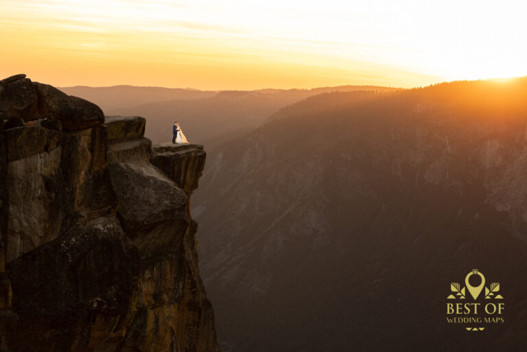 30+ Adventure Elopement Photography Ideas and Examples for Your Inspiration