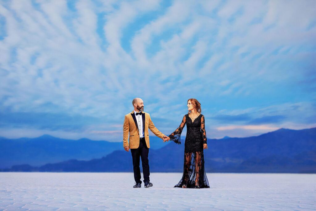 Bonneville_Salt_Flats-_Utah_wedding_elopement-Katinov-Photography-2-scaled-Stoyan-Katinov-03-1024x683.jpg