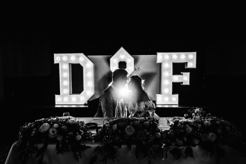 seated-wedding-pose-Andreas-pollok-2-scaled-1-1024x683.jpg