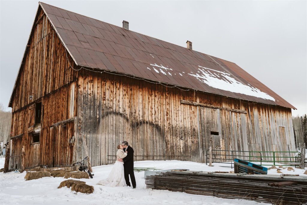 boho-rustic-wedding-larsenphotoco-2-1024x683.jpg