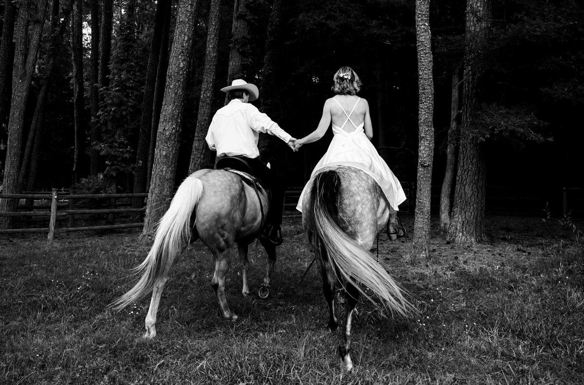 7 Ways to Nail the Rustic Boho Wedding Look (and Get Incredible Photos)