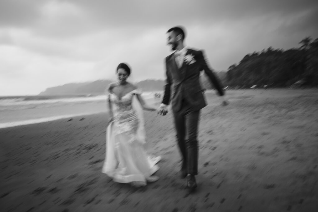 blurry-wedding-photo-mauricio-urena-photography-2-1024x683.jpg