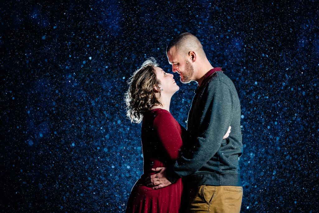 Snowy engagement photos in Gettysburg by SMJ Photography