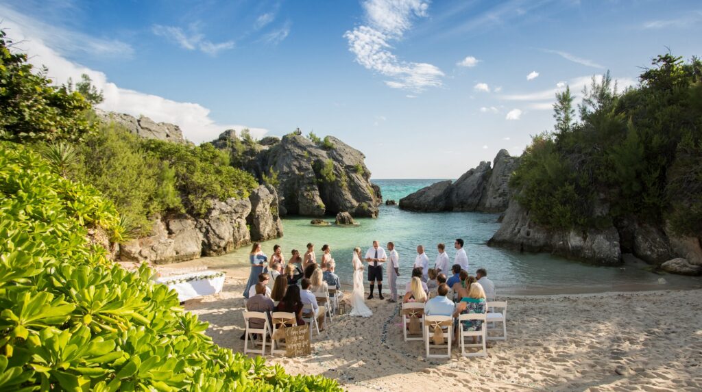 7 Wedding and Engagement Portrait Ideas for Couples Who Love Ocean Views