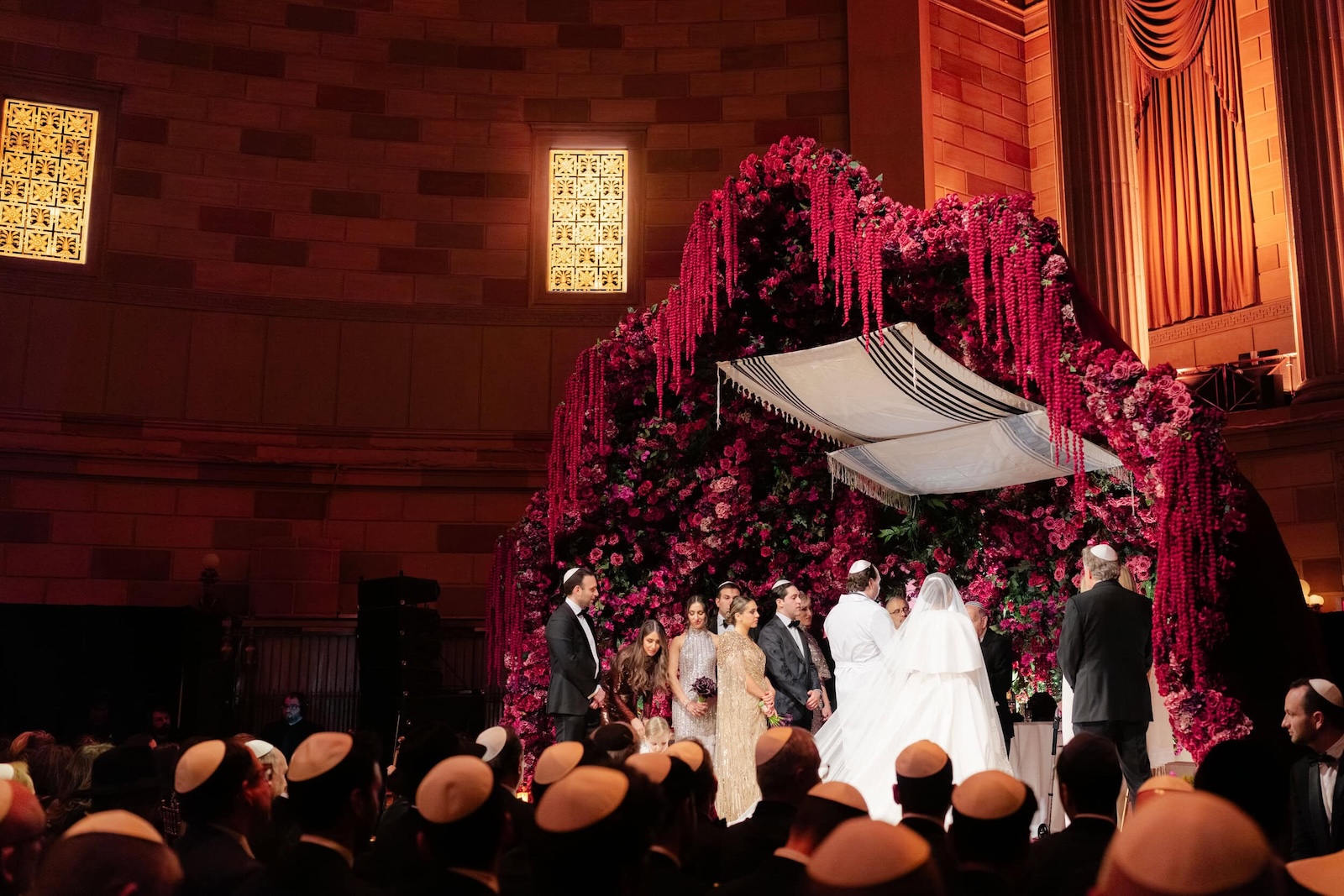 6 Jewish Wedding Photo Ideas You’ll Want to Save